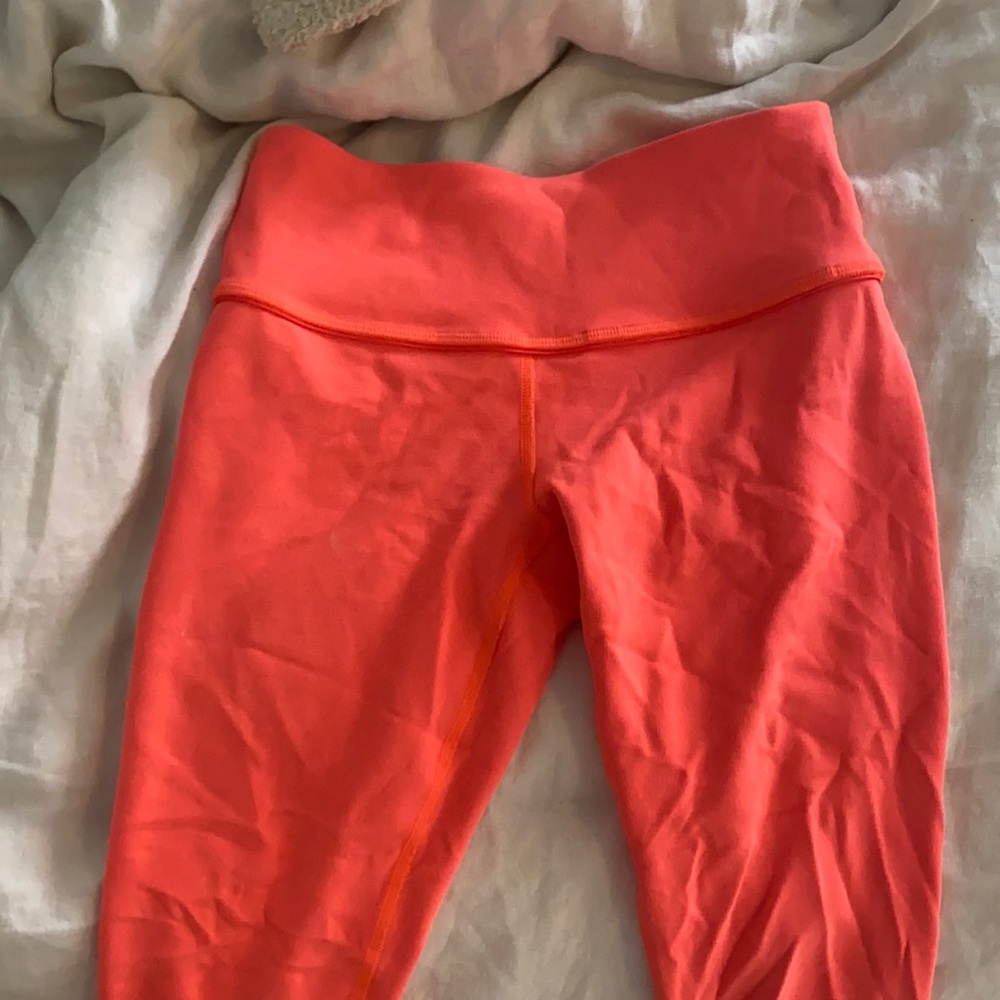 Lululemon wunder under crop size 2